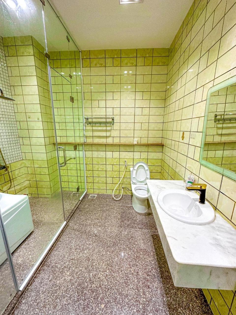 Nhan Tay 2 Hotel Cần Thơ Zewnętrze zdjęcie
